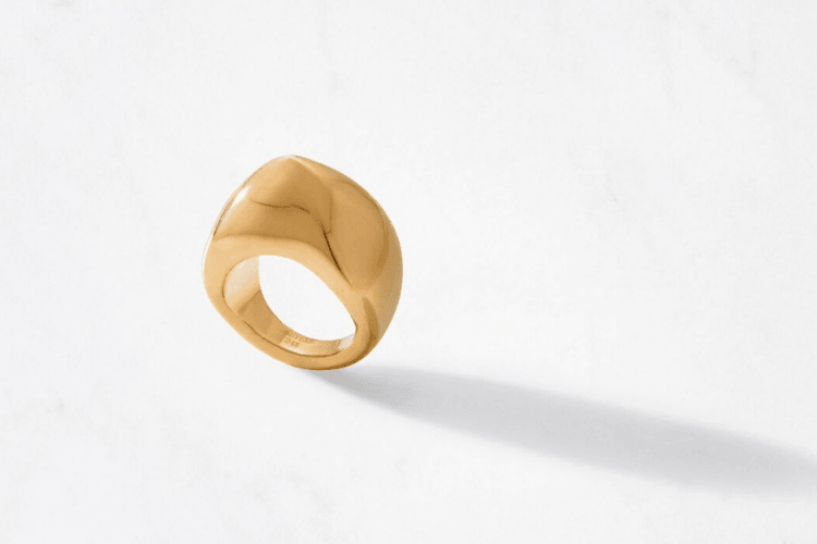 Auvere investment ring in 24k and 22k gold