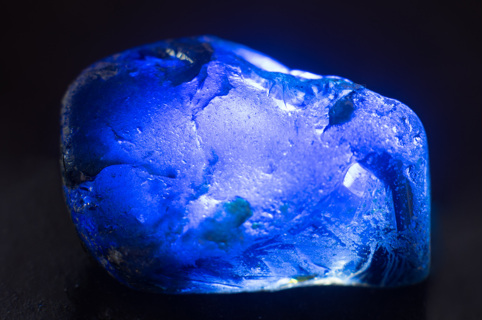 Australian blue sapphire in rough state