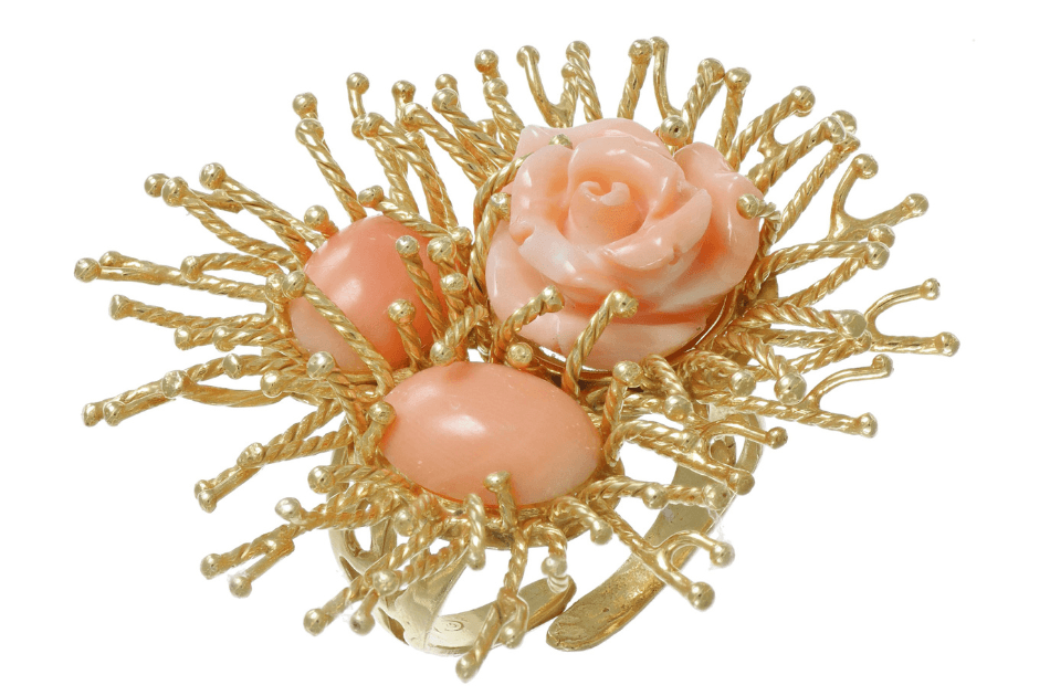 Le Chic gold ring at OroArezzo Made in Italy jewelry trade show